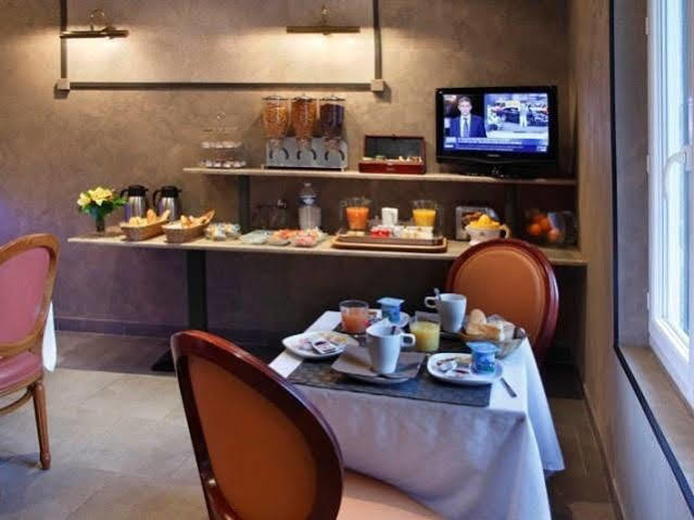 Adonis Marseille Vieux Port - Hotel Du Palais Экстерьер фото